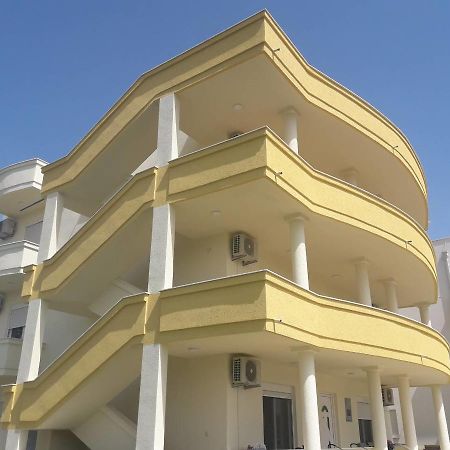 Korac Apartments Ulcinj Esterno foto