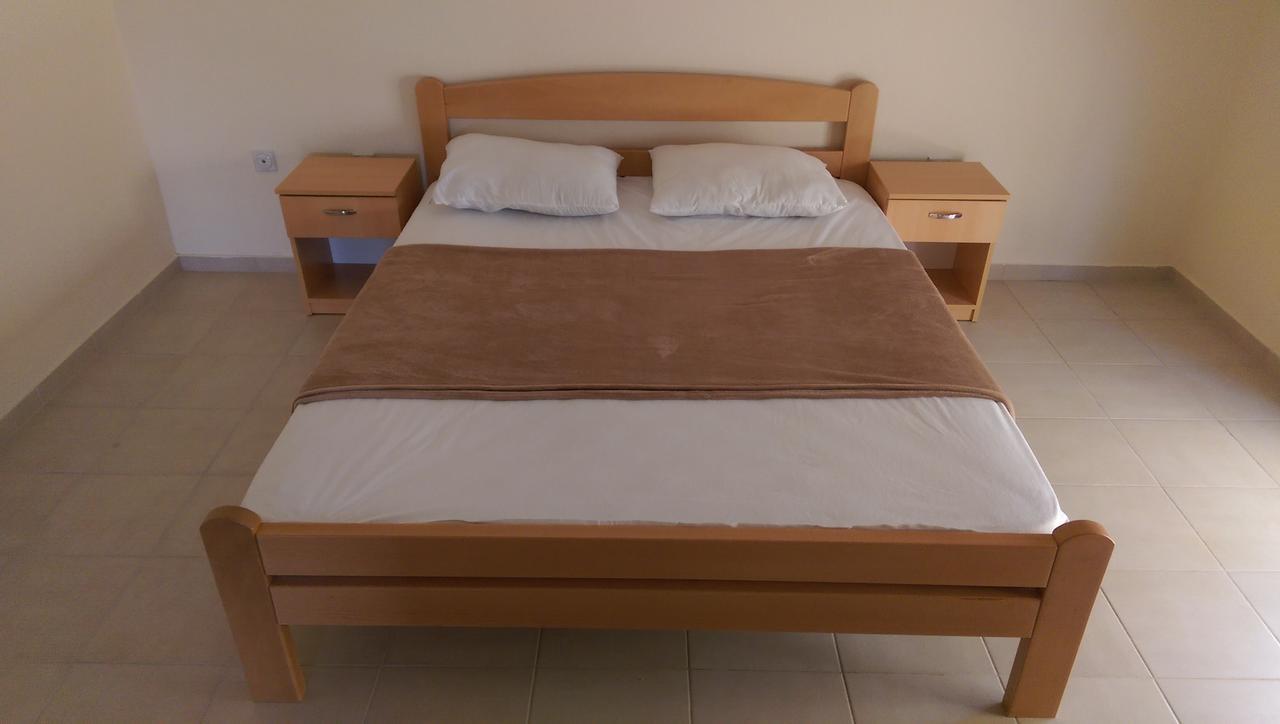 Korac Apartments Ulcinj Esterno foto