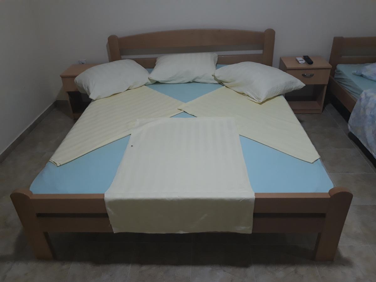 Korac Apartments Ulcinj Esterno foto
